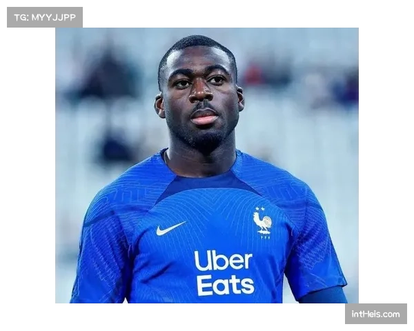 摩纳哥中场福法纳伤愈回归合练,有望出战周末关键战